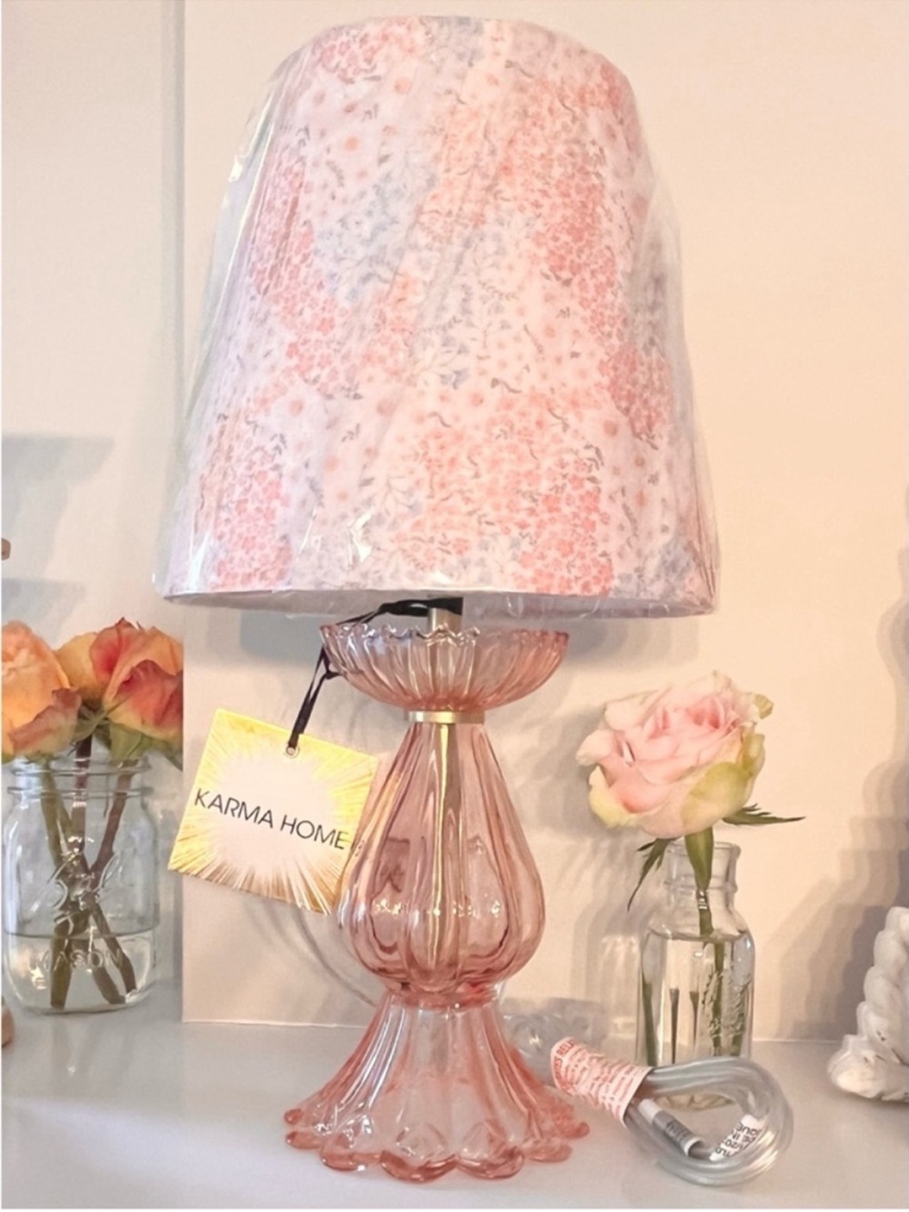 🆕- Karma Home Pink Fluted Glass Table Lamp w/ Floral Lampshade. NWT